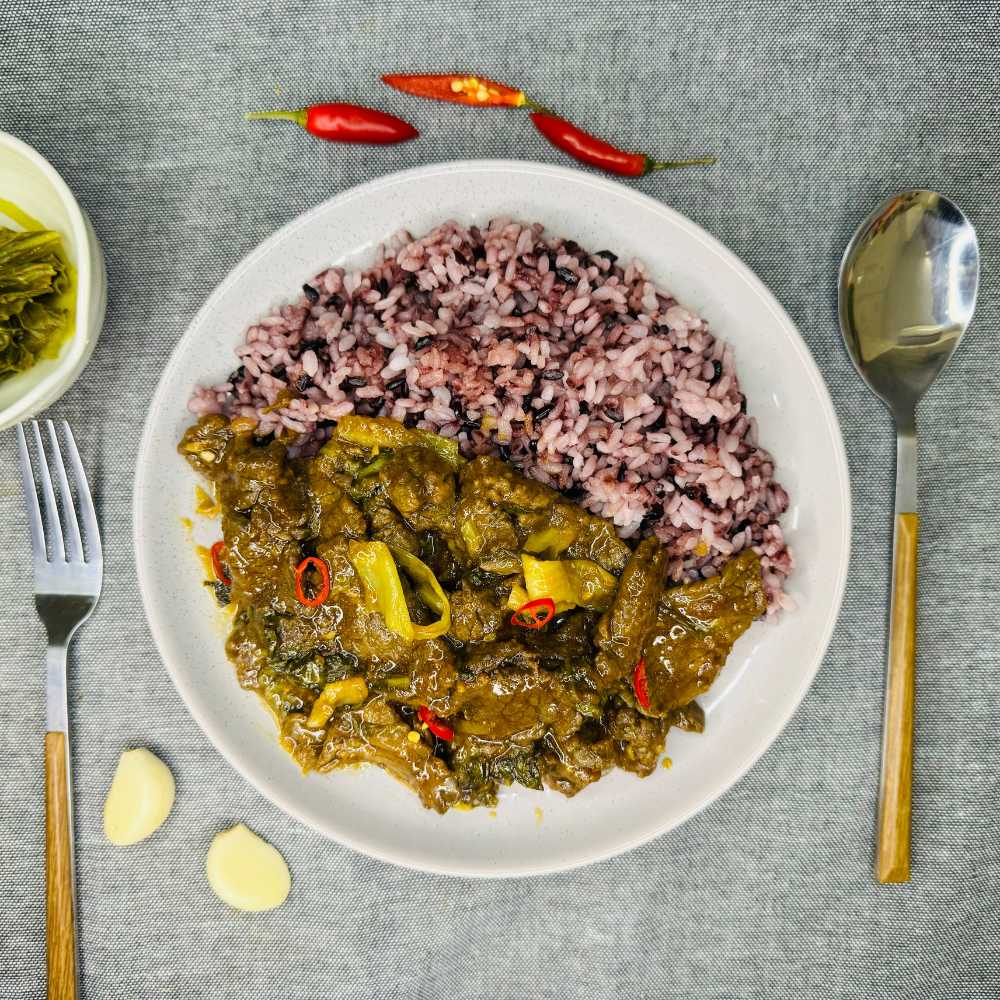 酸菜牛肉饭 Stir Fried Beef with Pickled Mustard